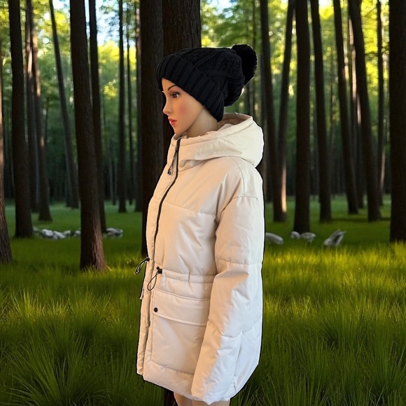 Puffit Hooded Puffer Jacket With Large Pockets. NWT. - Picture 3 of 11